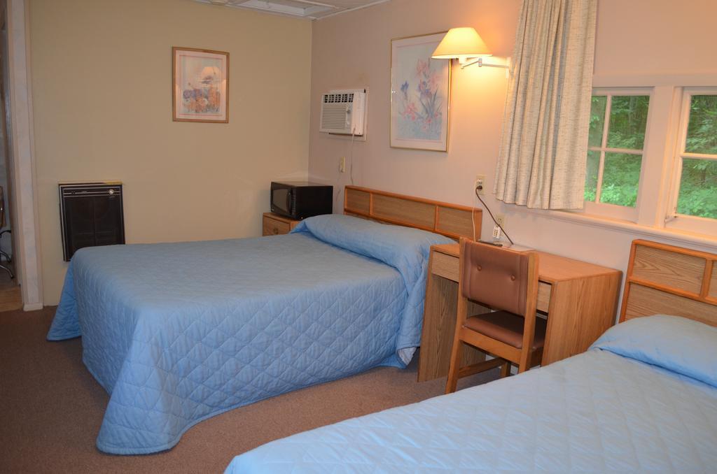 Chamber Lane Motel Round Lake Стая снимка