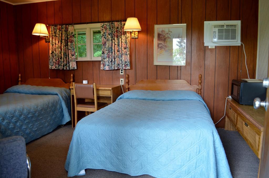 Chamber Lane Motel Round Lake Стая снимка
