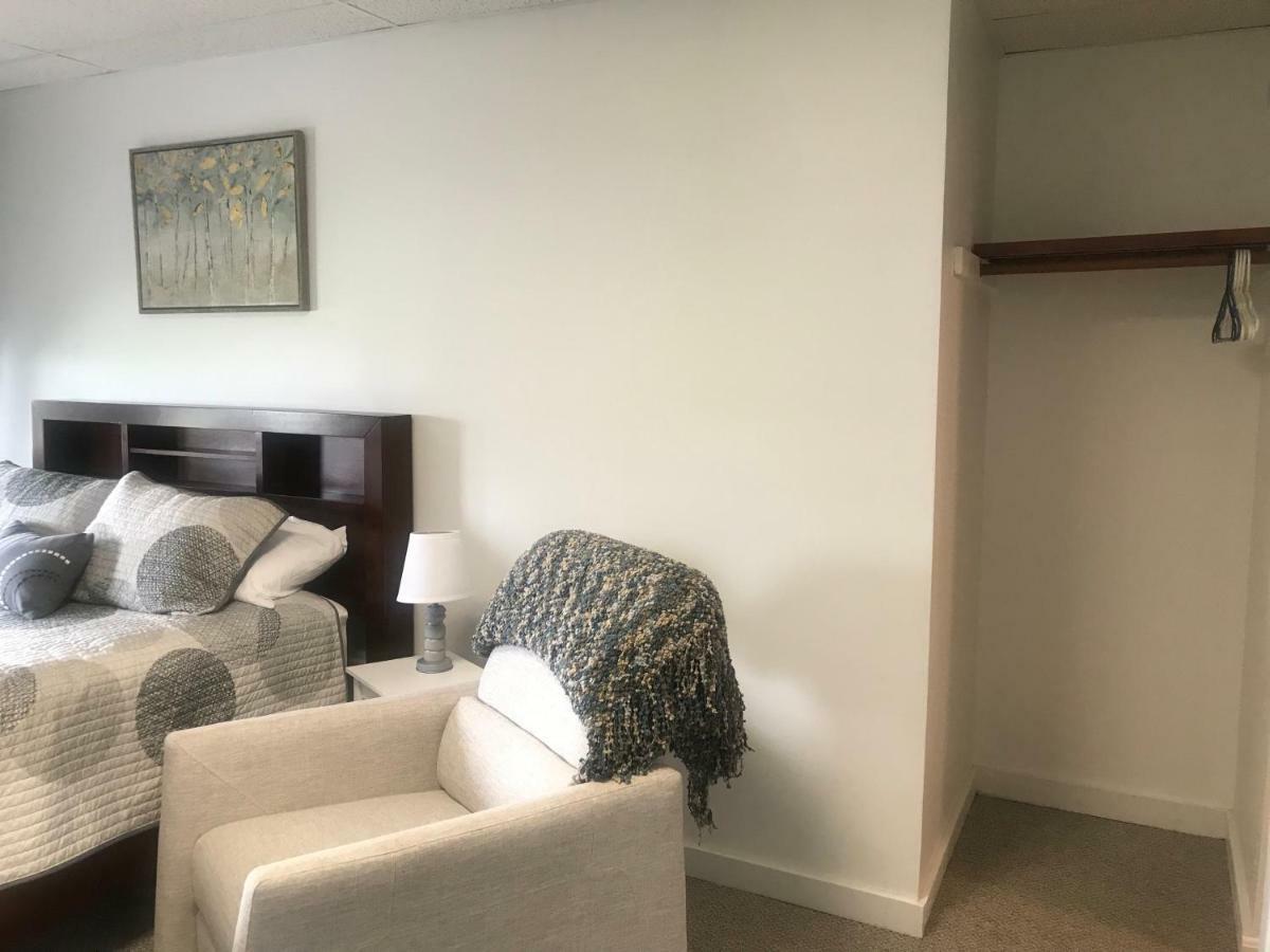 Chamber Lane Motel Round Lake Стая снимка